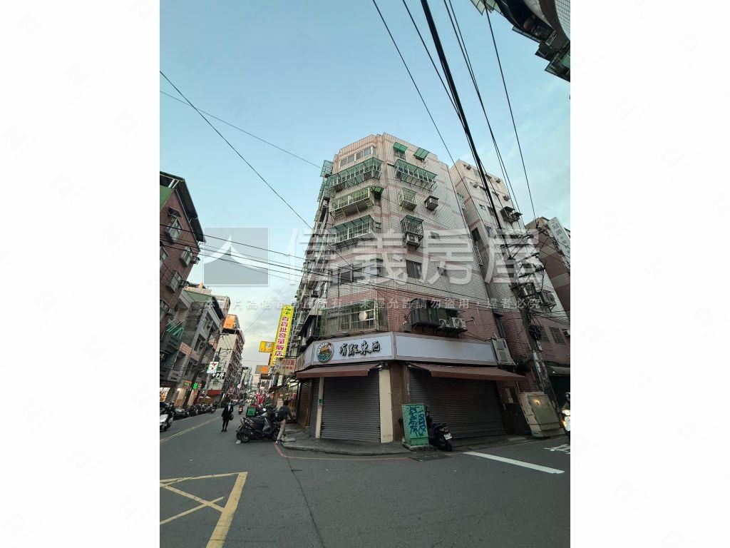 中原弘揚路三面採光套房房屋室內格局與周邊環境