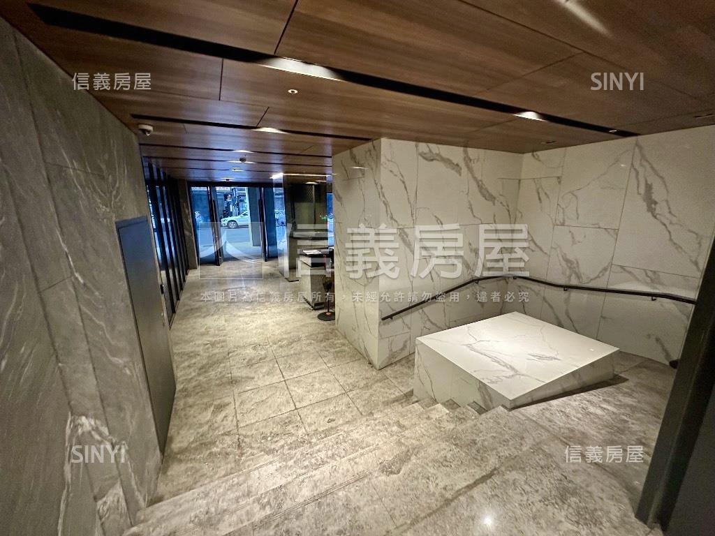 華悅邊間三房坡平車位房屋室內格局與周邊環境