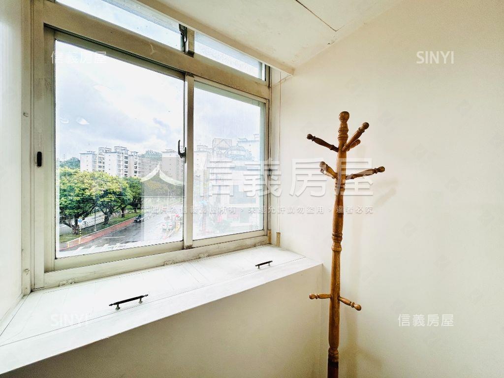 稀少釋出景觀三樓房屋室內格局與周邊環境