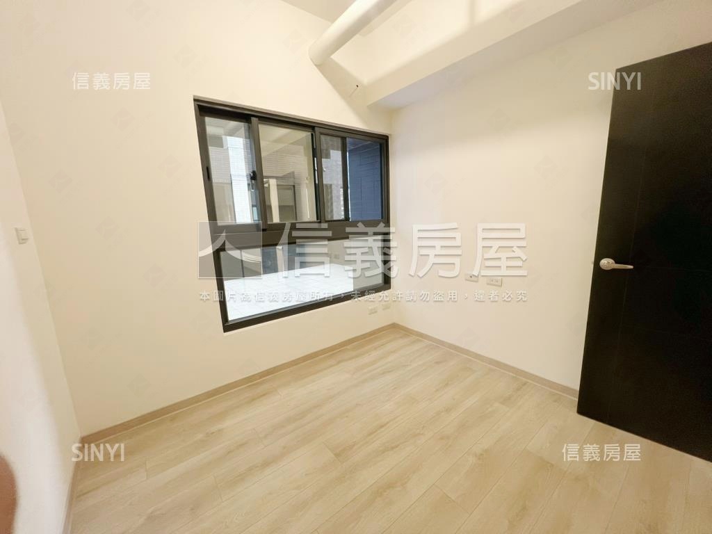 副都心雙橡園稀有露臺戶房屋室內格局與周邊環境