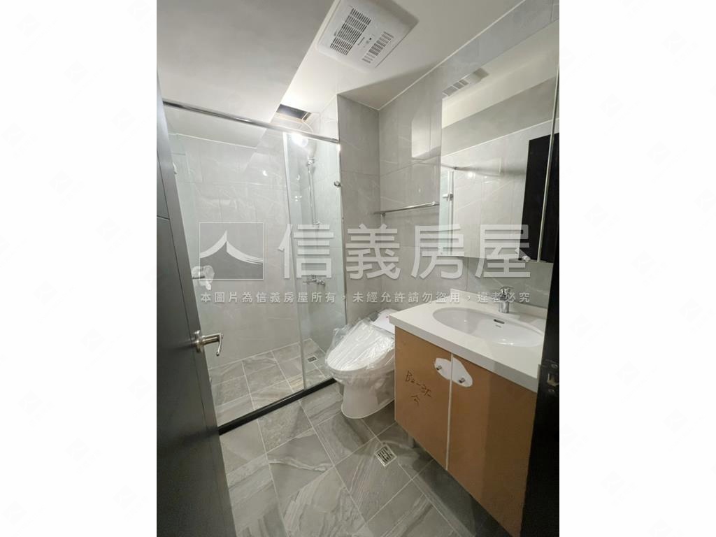 副都心雙橡園稀有露臺戶房屋室內格局與周邊環境