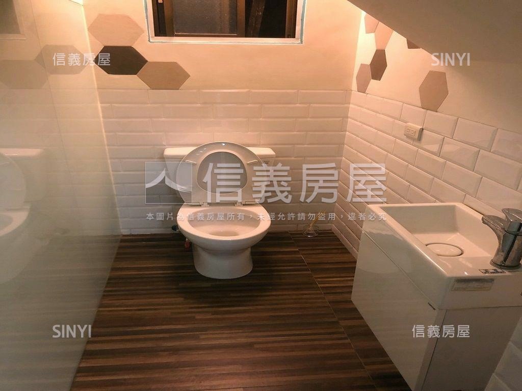 正民生路近審計新村美透店房屋室內格局與周邊環境