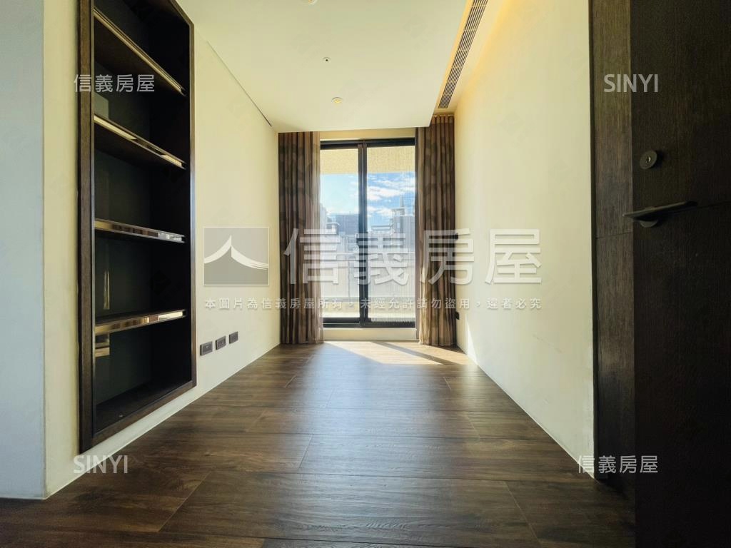 坤山上謙帝王樓中樓豪宅房屋室內格局與周邊環境