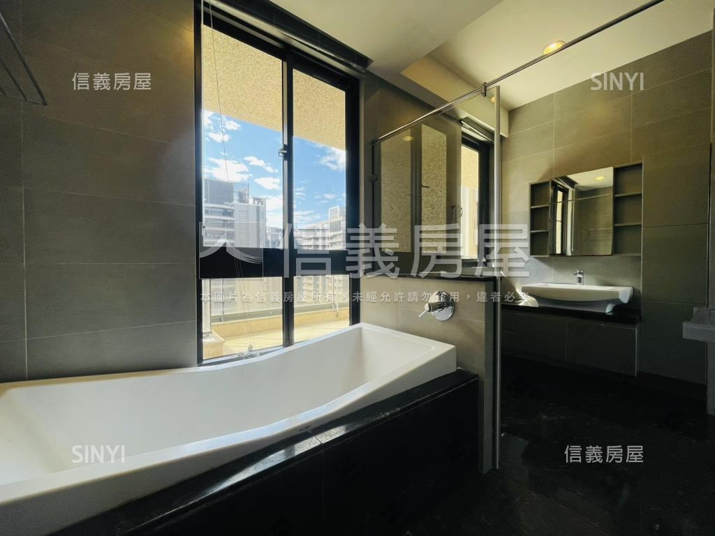 坤山上謙帝王樓中樓豪宅房屋室內格局與周邊環境