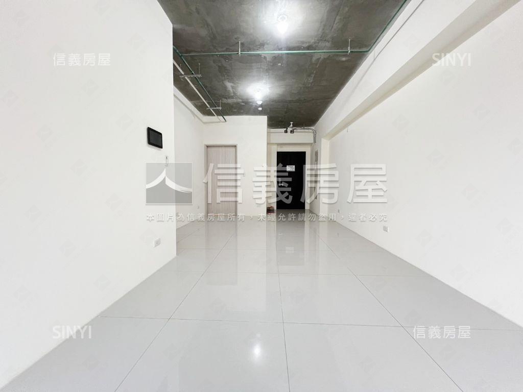 國泰建設悠陽成家三房房屋室內格局與周邊環境
