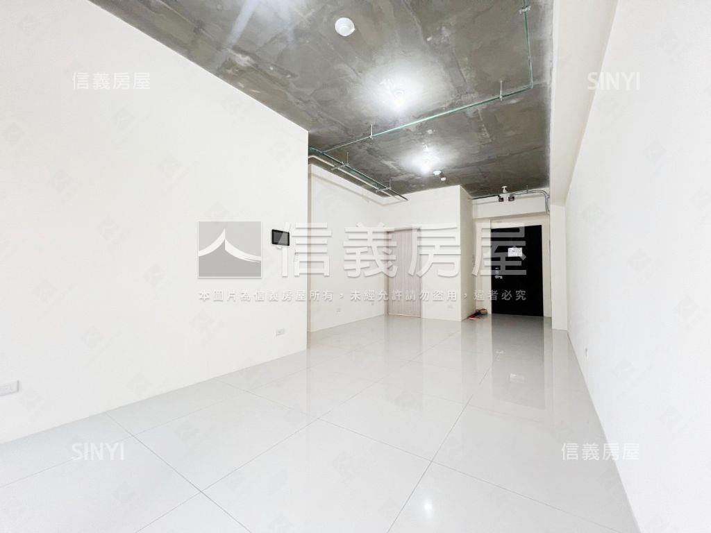 國泰建設悠陽成家三房房屋室內格局與周邊環境