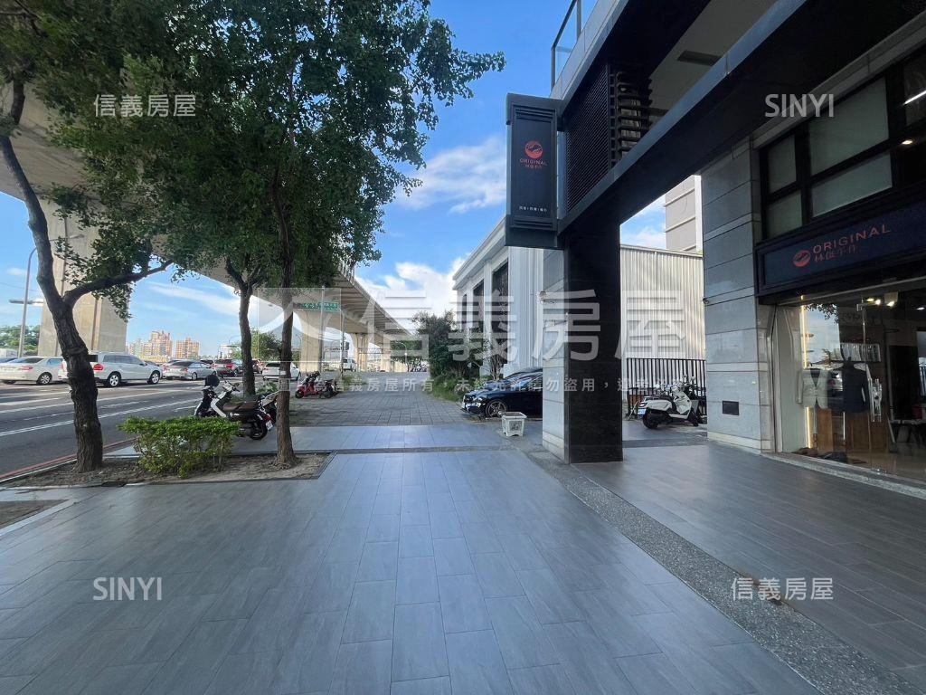 酷天青硯霸氣邊間店面房屋室內格局與周邊環境