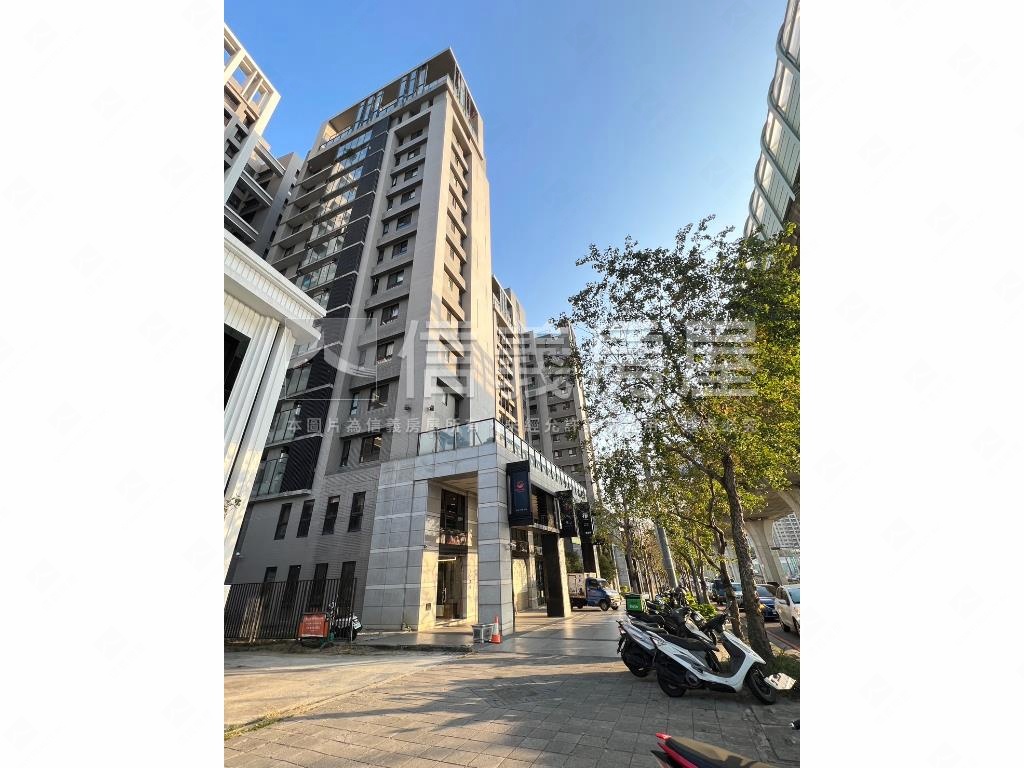 酷天青硯霸氣邊間店面房屋室內格局與周邊環境