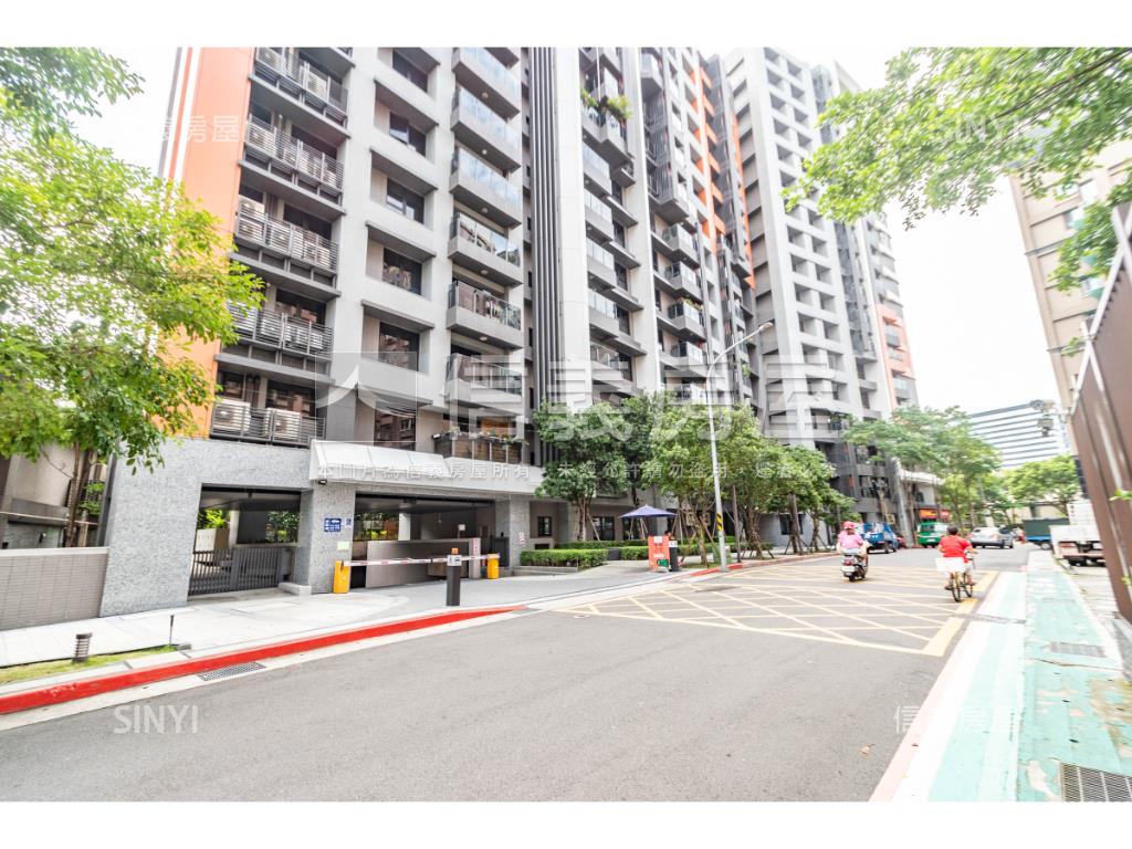 榮耀之星美妝２房房屋室內格局與周邊環境