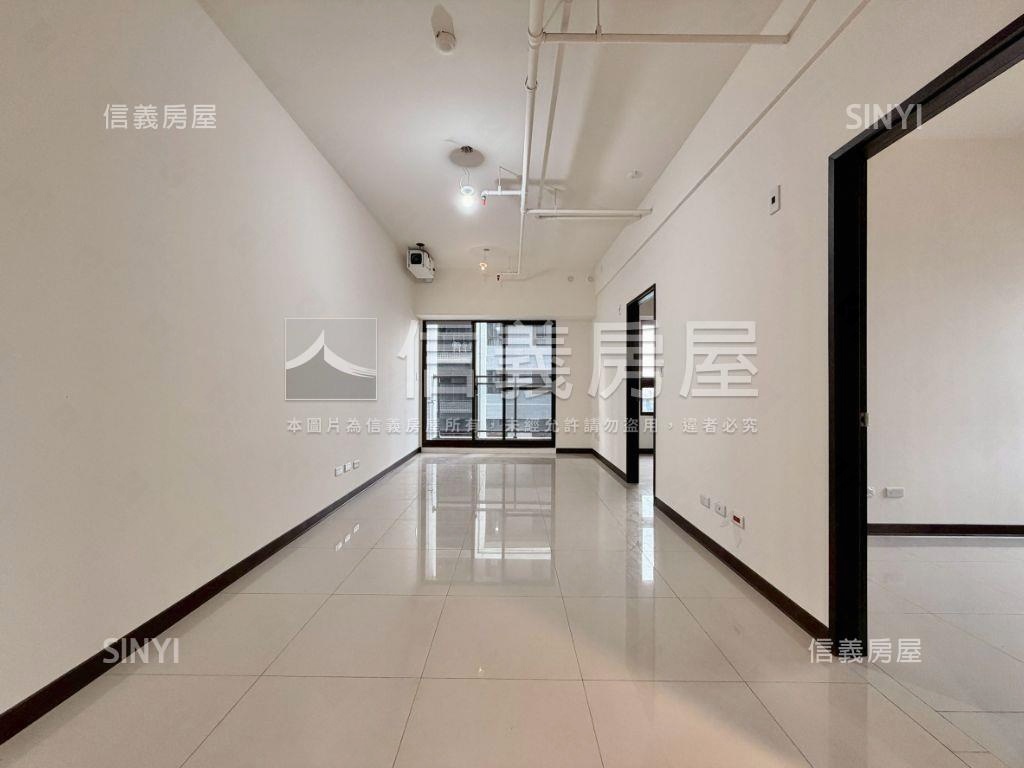 皇普莊園高樓層兩房平面車房屋室內格局與周邊環境