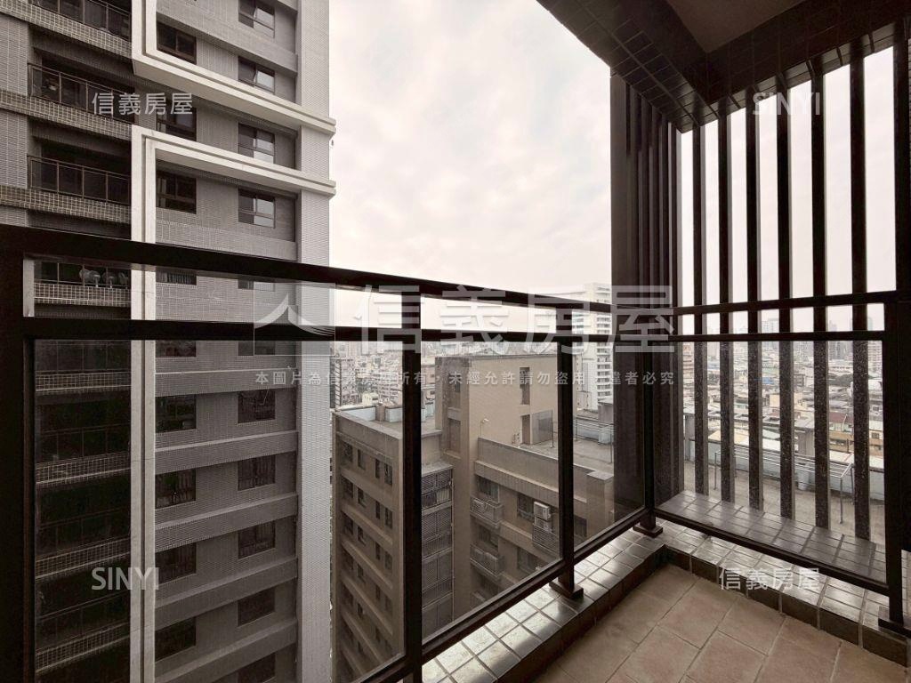 皇普莊園高樓層兩房平面車房屋室內格局與周邊環境