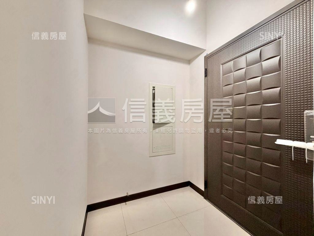 皇普莊園高樓層兩房平面車房屋室內格局與周邊環境