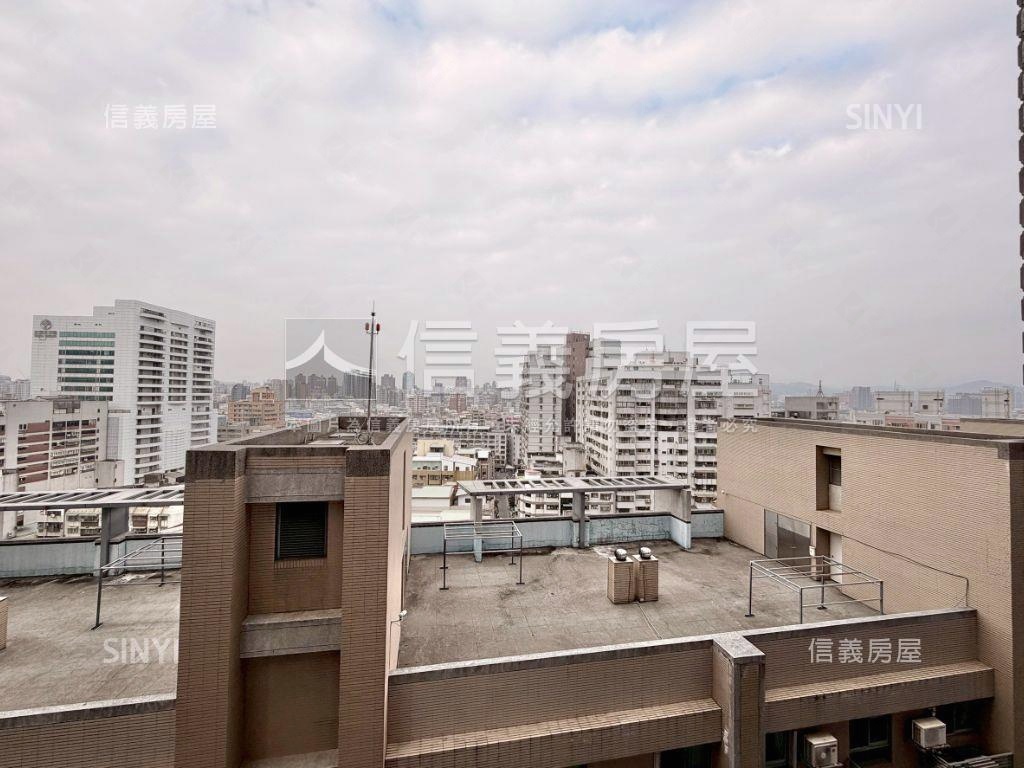 皇普莊園高樓層兩房平面車房屋室內格局與周邊環境