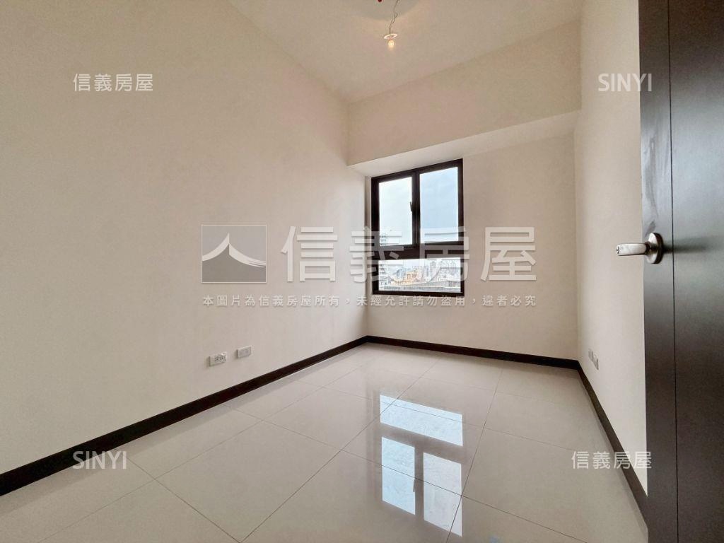 皇普莊園高樓層兩房平面車房屋室內格局與周邊環境