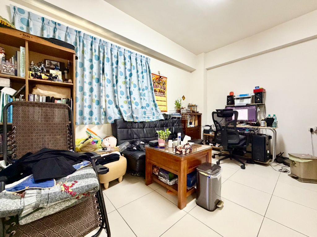 東區輕屋齡邊間車墅房屋室內格局與周邊環境