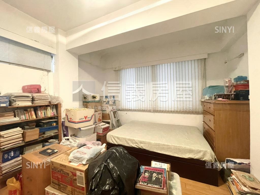 推！東區電梯方正四房房屋室內格局與周邊環境