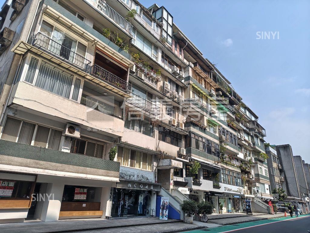 推！東區電梯方正四房房屋室內格局與周邊環境