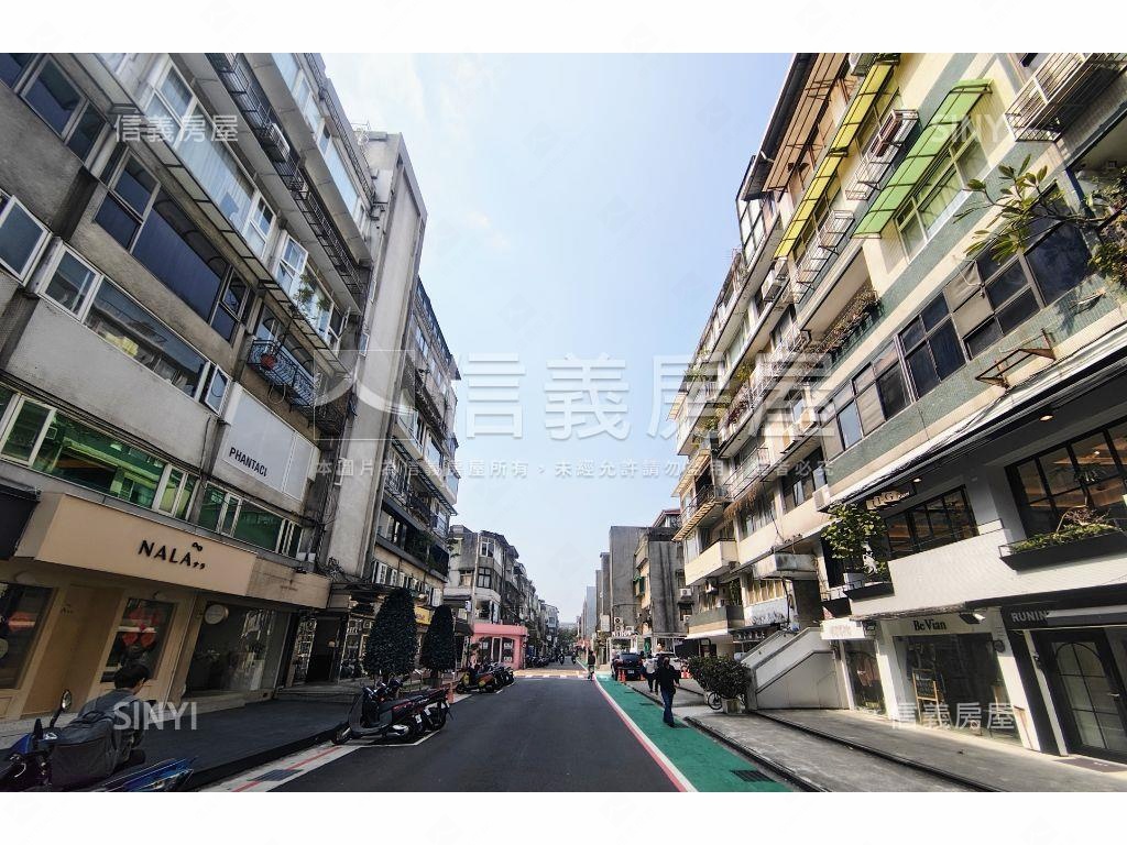 推！東區電梯方正四房房屋室內格局與周邊環境