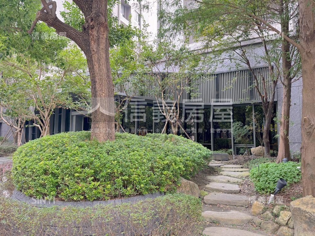 先看國聚之幸高樓兩房平車房屋室內格局與周邊環境