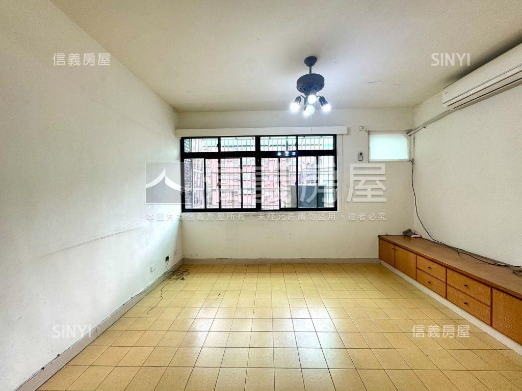 步行可達捷運☆二丁掛公寓房屋室內格局與周邊環境