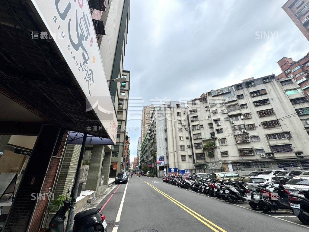 步行可達捷運☆二丁掛公寓房屋室內格局與周邊環境