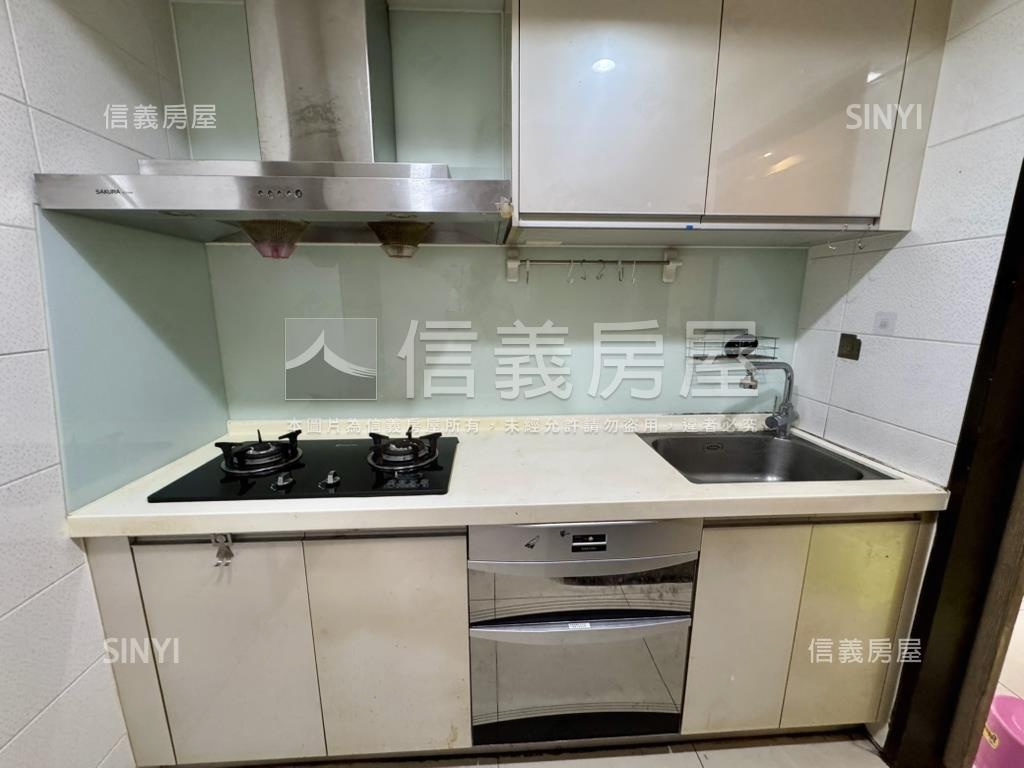 鴻築吾江景觀兩房車位房屋室內格局與周邊環境