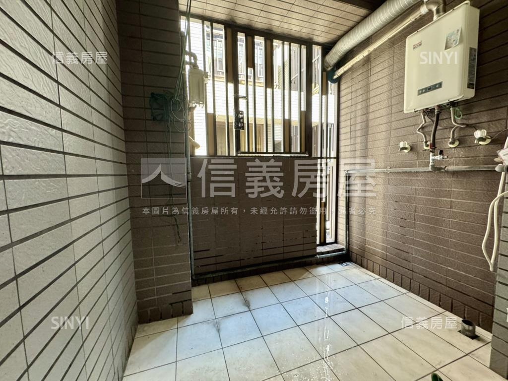 鴻築吾江景觀兩房車位房屋室內格局與周邊環境