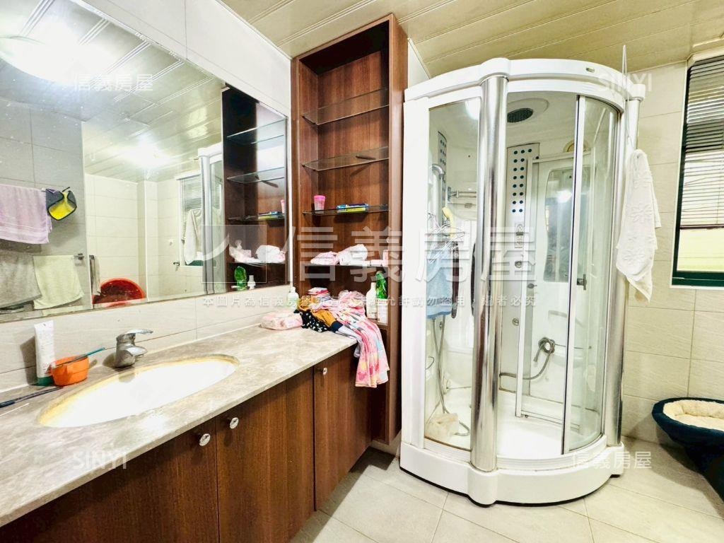 榮耀之星大透帶車庫房屋室內格局與周邊環境