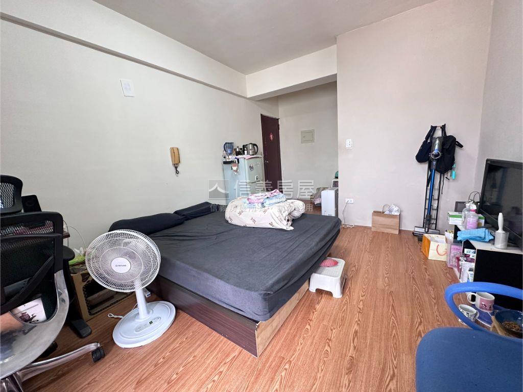 這間要看近中科商圈美套房房屋室內格局與周邊環境