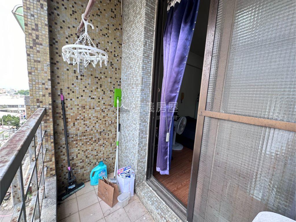 這間要看近中科商圈美套房房屋室內格局與周邊環境