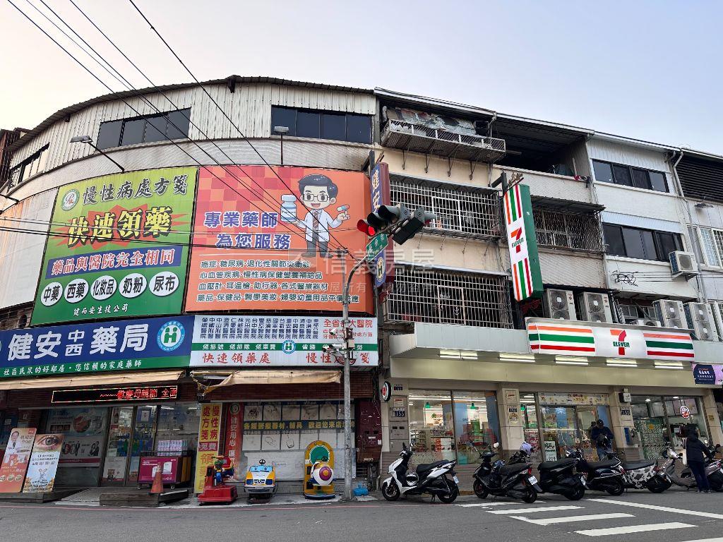 這間要看近中科商圈美套房房屋室內格局與周邊環境
