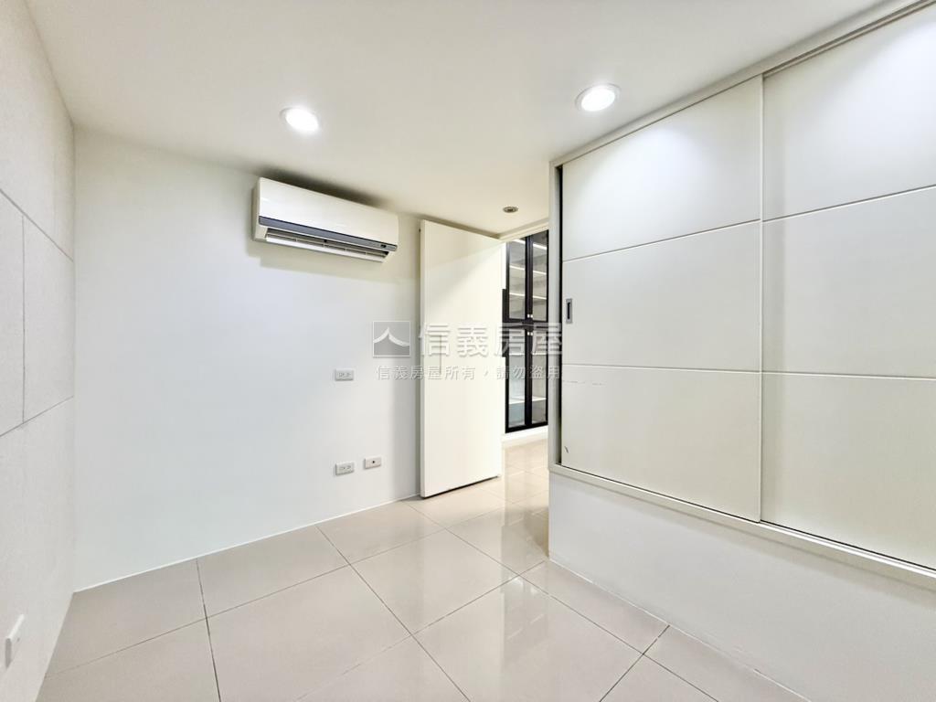 新埔地標．新巨蛋兩房車位房屋室內格局與周邊環境