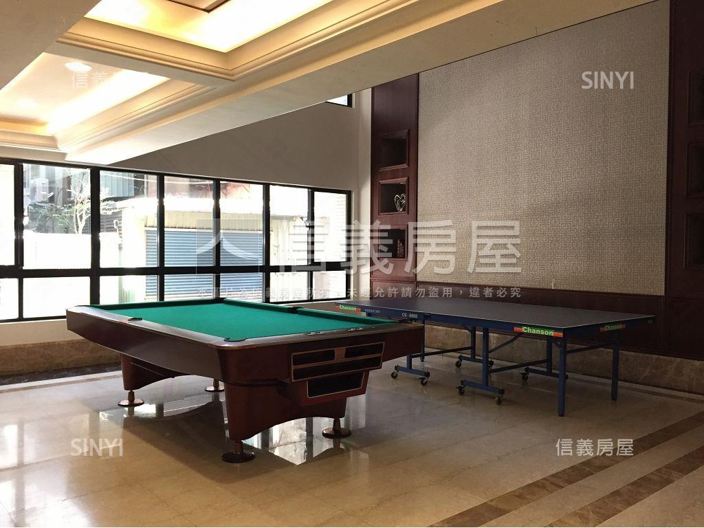 近環西路精美店住＋車位房屋室內格局與周邊環境