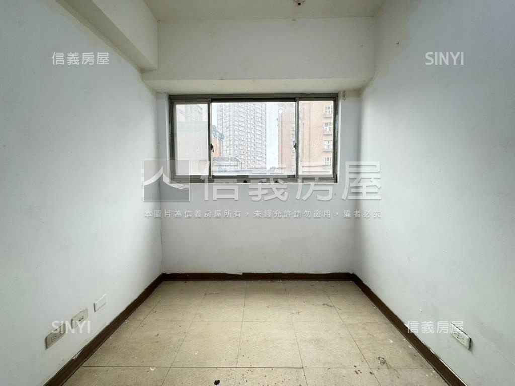 大湖春天電梯３房房屋室內格局與周邊環境