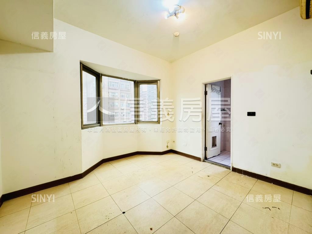 大湖春天電梯３房房屋室內格局與周邊環境