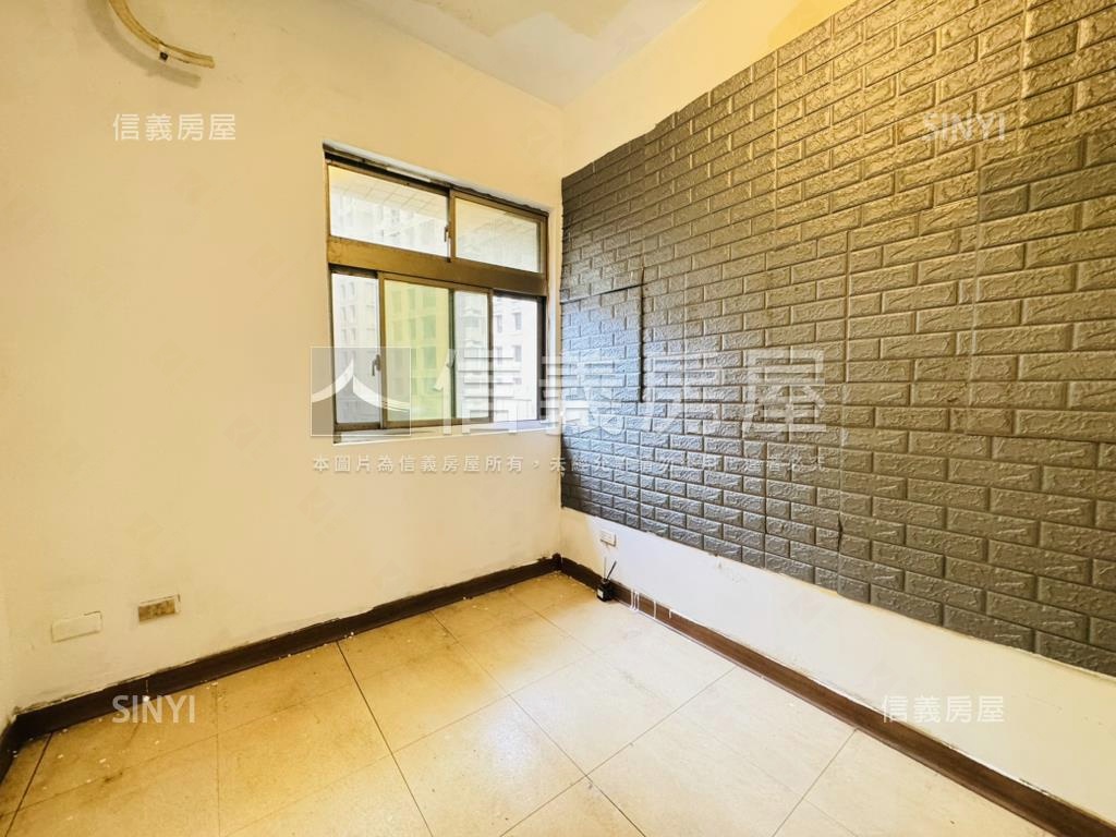 大湖春天電梯３房房屋室內格局與周邊環境