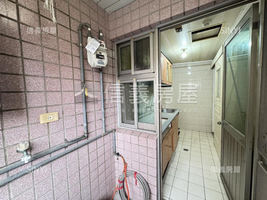 大湖春天電梯３房房屋室內格局與周邊環境