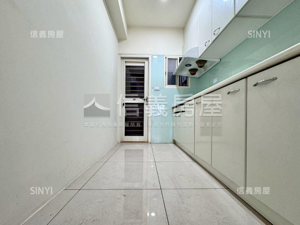 立人學區低總價三房含車位房屋室內格局與周邊環境