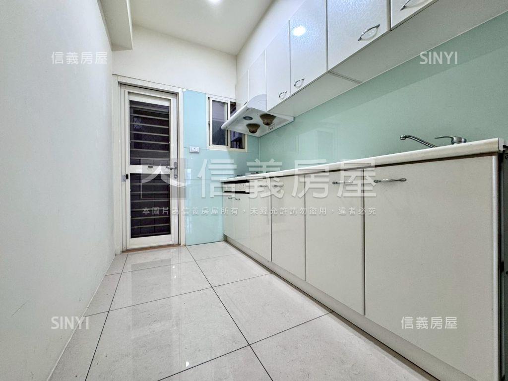 立人學區低總價三房含車位房屋室內格局與周邊環境