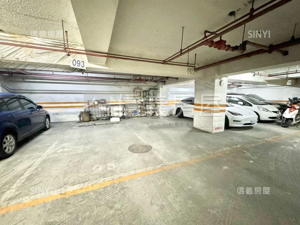 樓中樓！逢甲帝王戶雙平車房屋室內格局與周邊環境