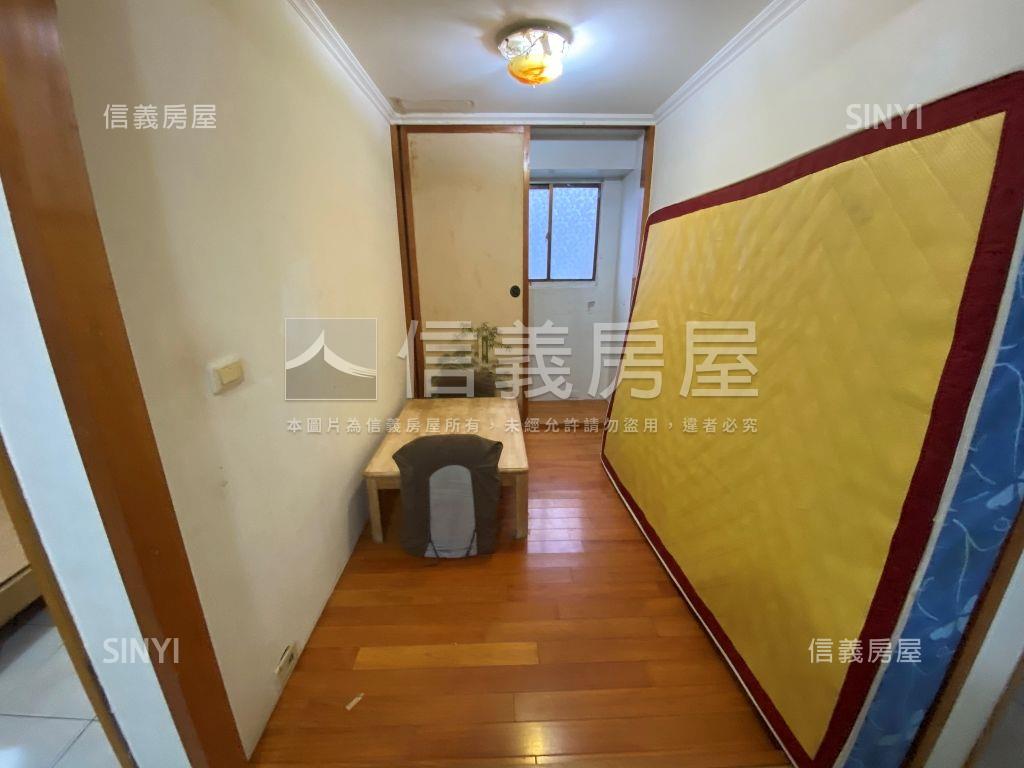 成功京華２＋１房屋室內格局與周邊環境