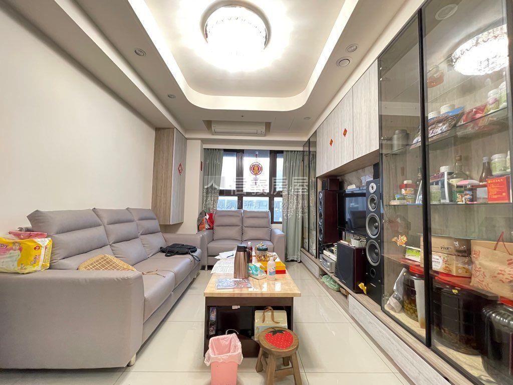 皇普ＭＶＰ高樓採光美三房房屋室內格局與周邊環境