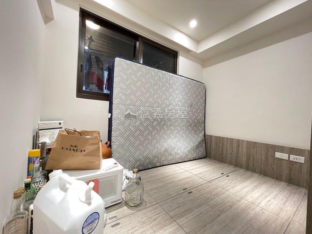 皇普ＭＶＰ高樓採光美三房房屋室內格局與周邊環境
