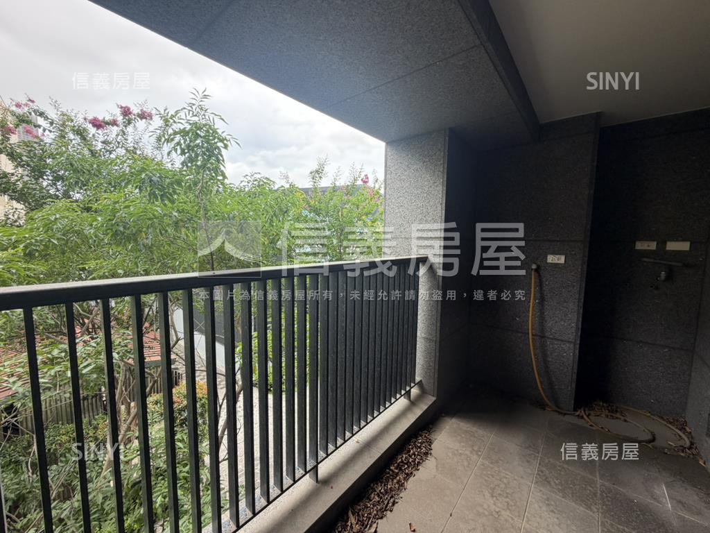 成大地標稀有金鑽店面Ｂ房屋室內格局與周邊環境