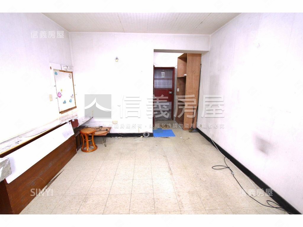 豪華高樓稀有釋出房屋室內格局與周邊環境