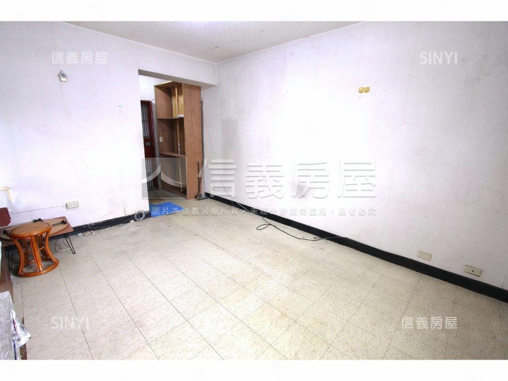 豪華高樓稀有釋出房屋室內格局與周邊環境