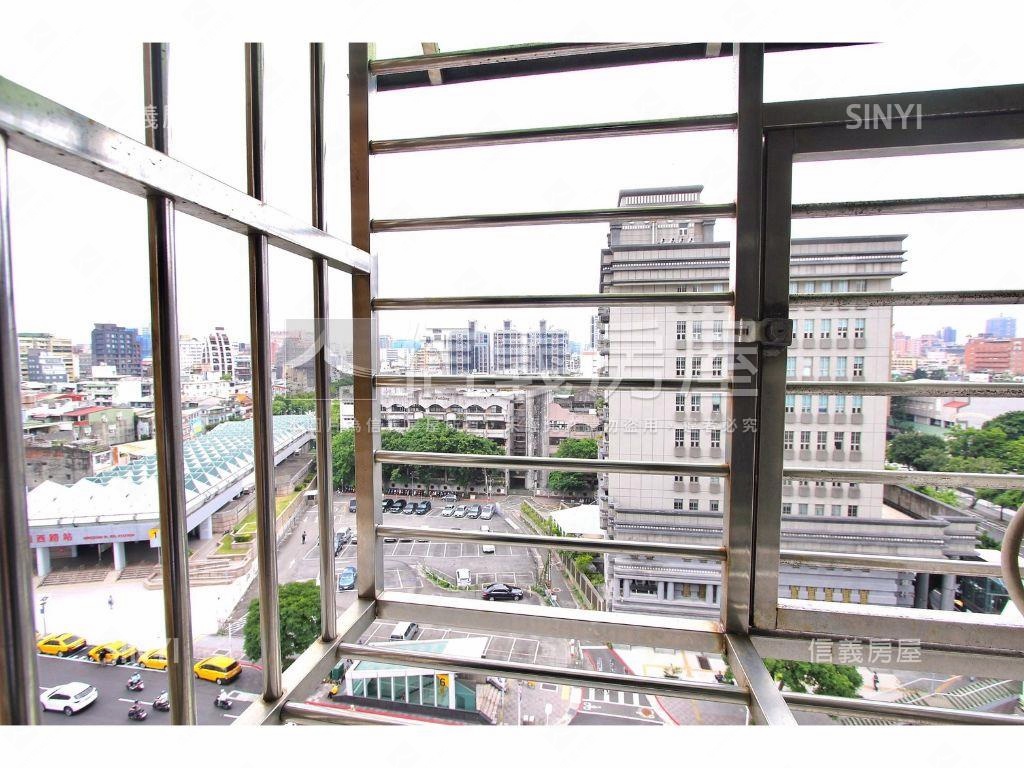 豪華高樓稀有釋出房屋室內格局與周邊環境