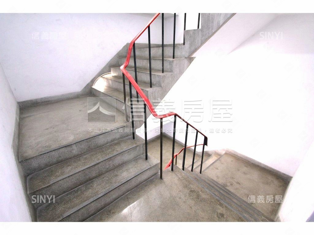 豪華高樓稀有釋出房屋室內格局與周邊環境