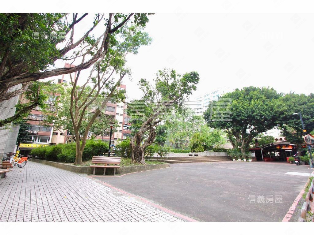 豪華高樓稀有釋出房屋室內格局與周邊環境
