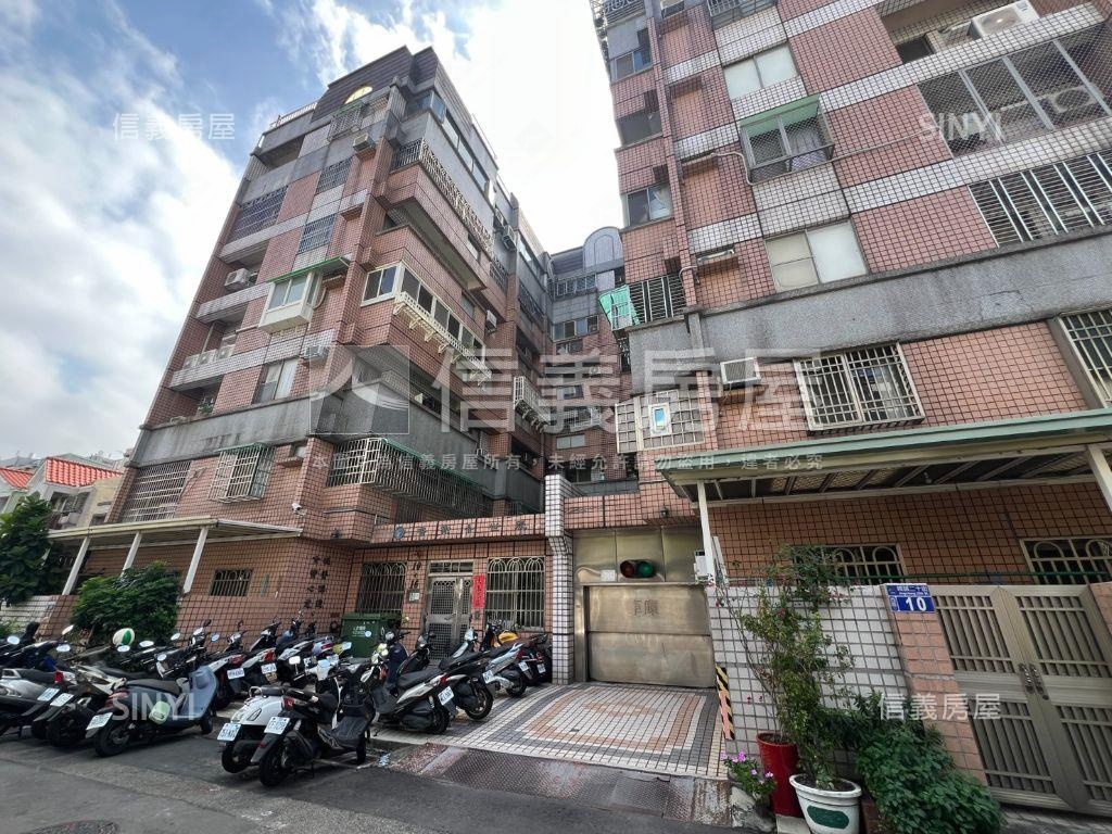 新青安適合。四房含車位房屋室內格局與周邊環境